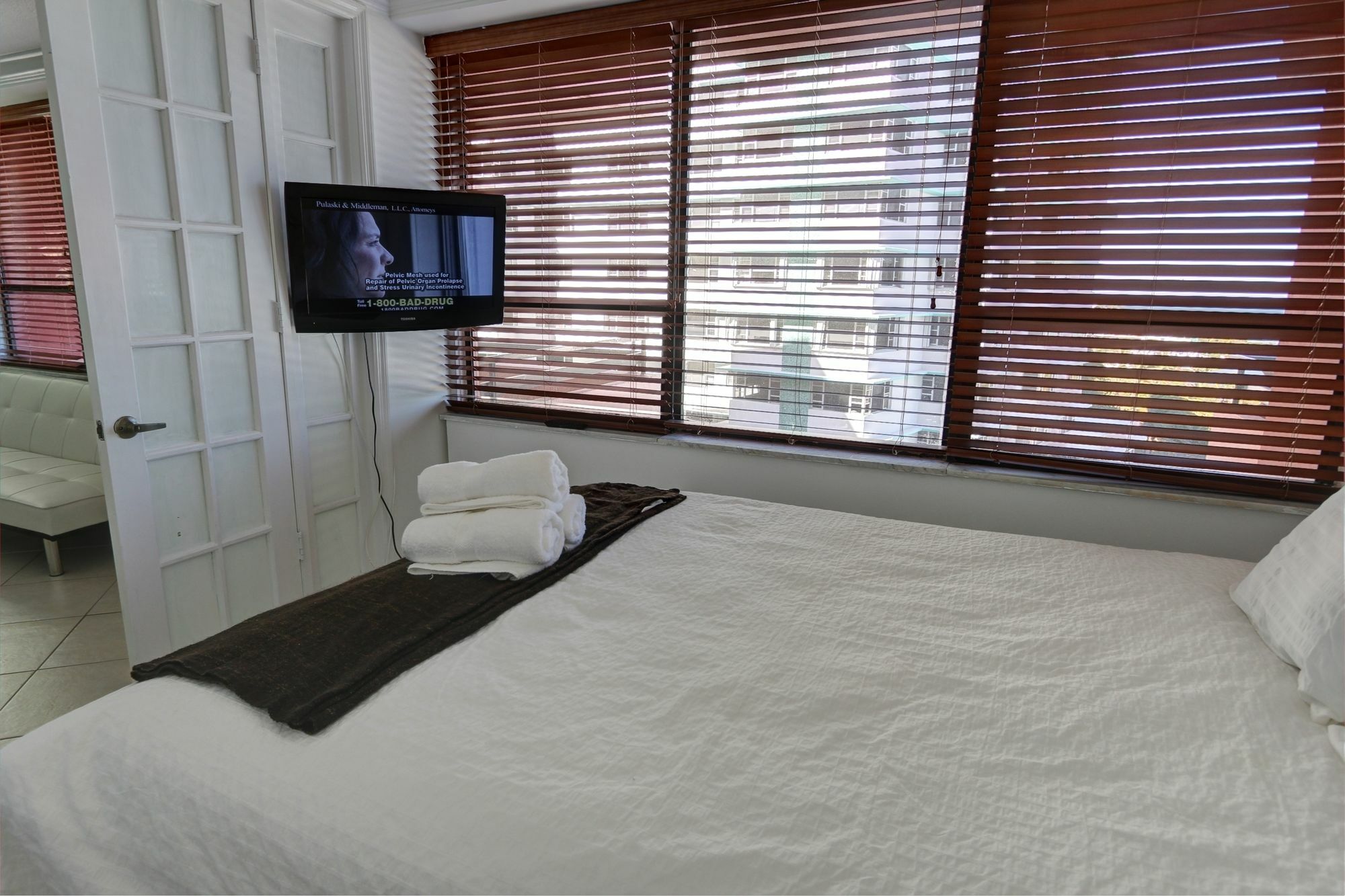 Private Apartments By Vacations On Маями Бийч Екстериор снимка