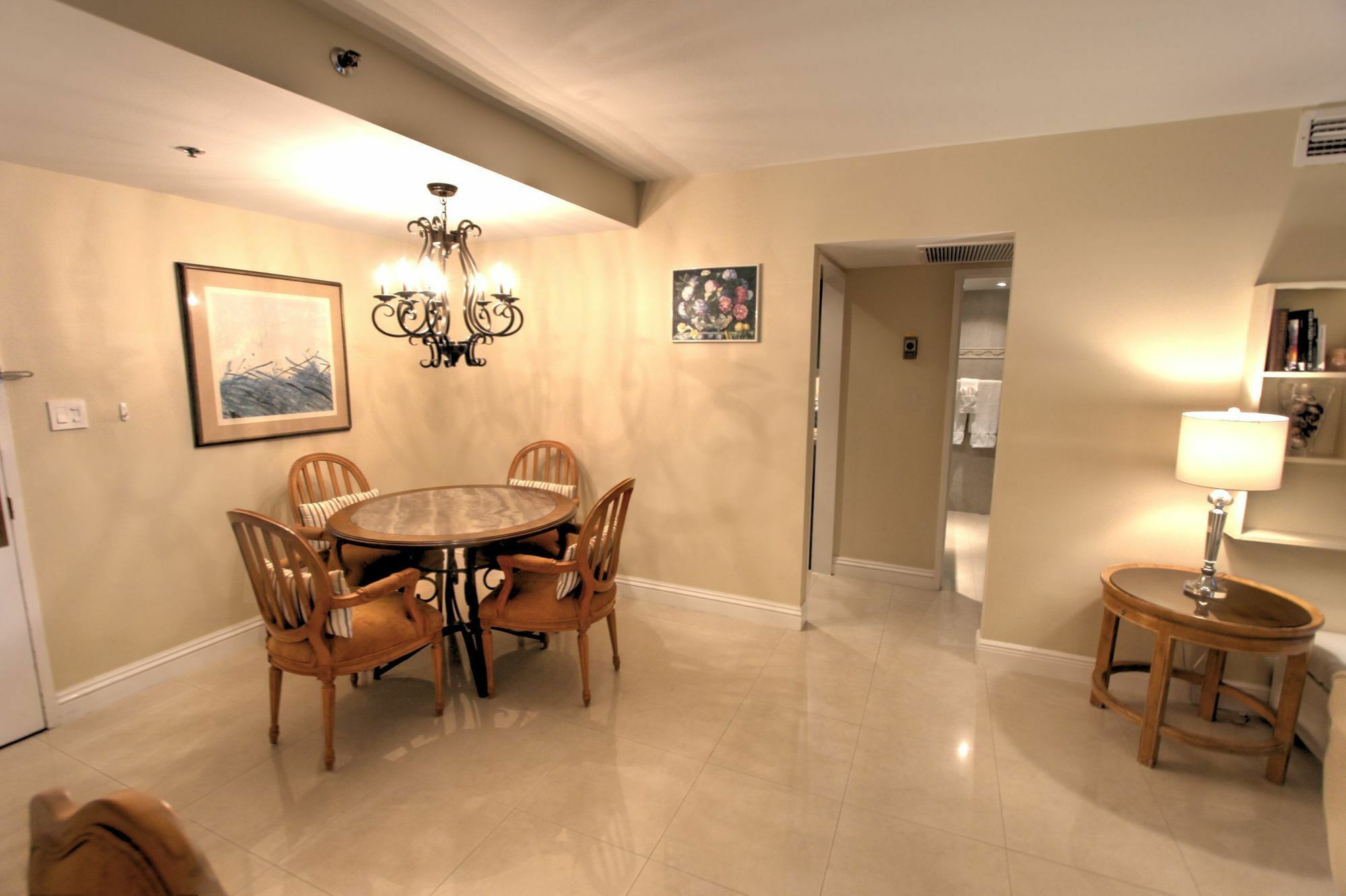 Private Apartments By Vacations On Маями Бийч Екстериор снимка